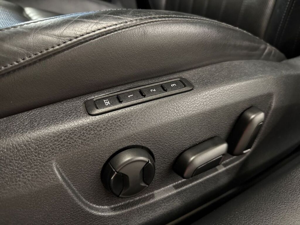 Skoda Superb 2018 Metallinhohto Harmaa