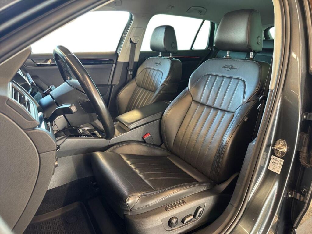 Skoda Superb 2018 Metallinhohto Harmaa