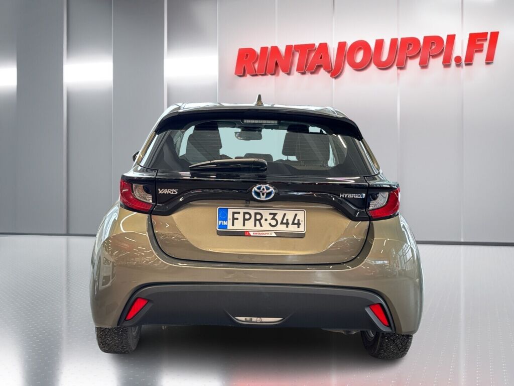 Toyota Yaris 2021 Ruskea (beige)
