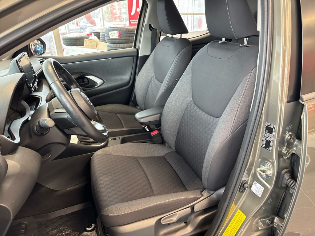 Toyota Yaris 2021 Ruskea (beige)