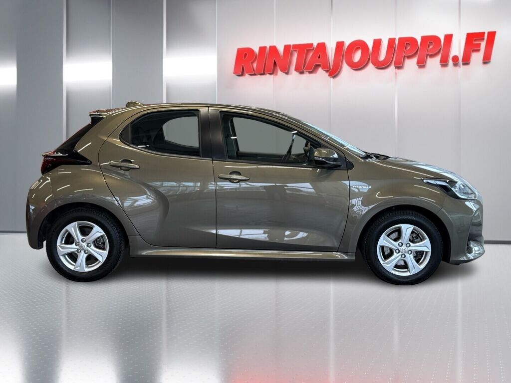 Toyota Yaris 2021 Ruskea (beige)