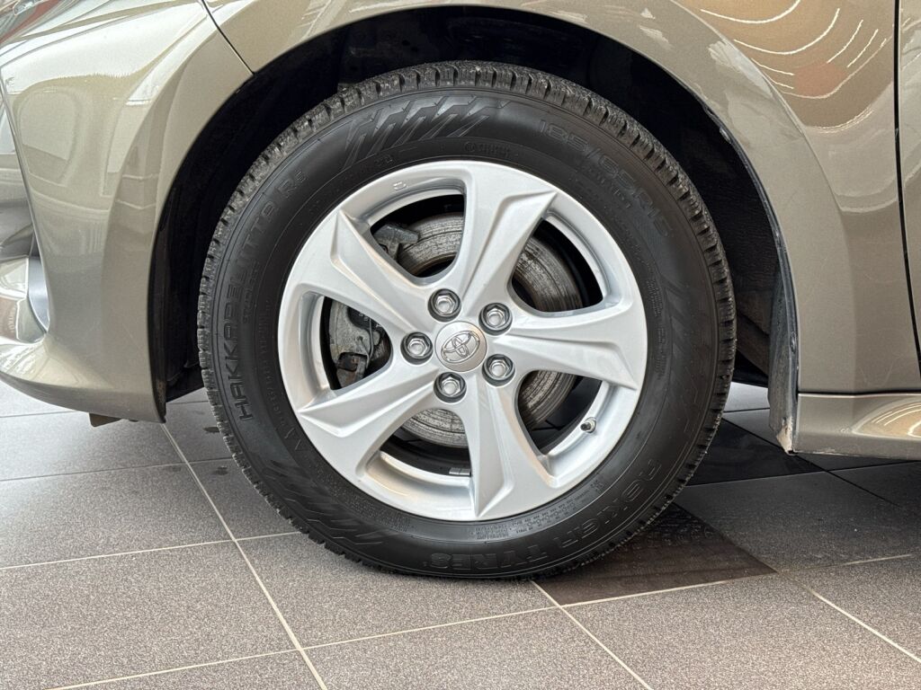 Toyota Yaris 2021 Ruskea (beige)