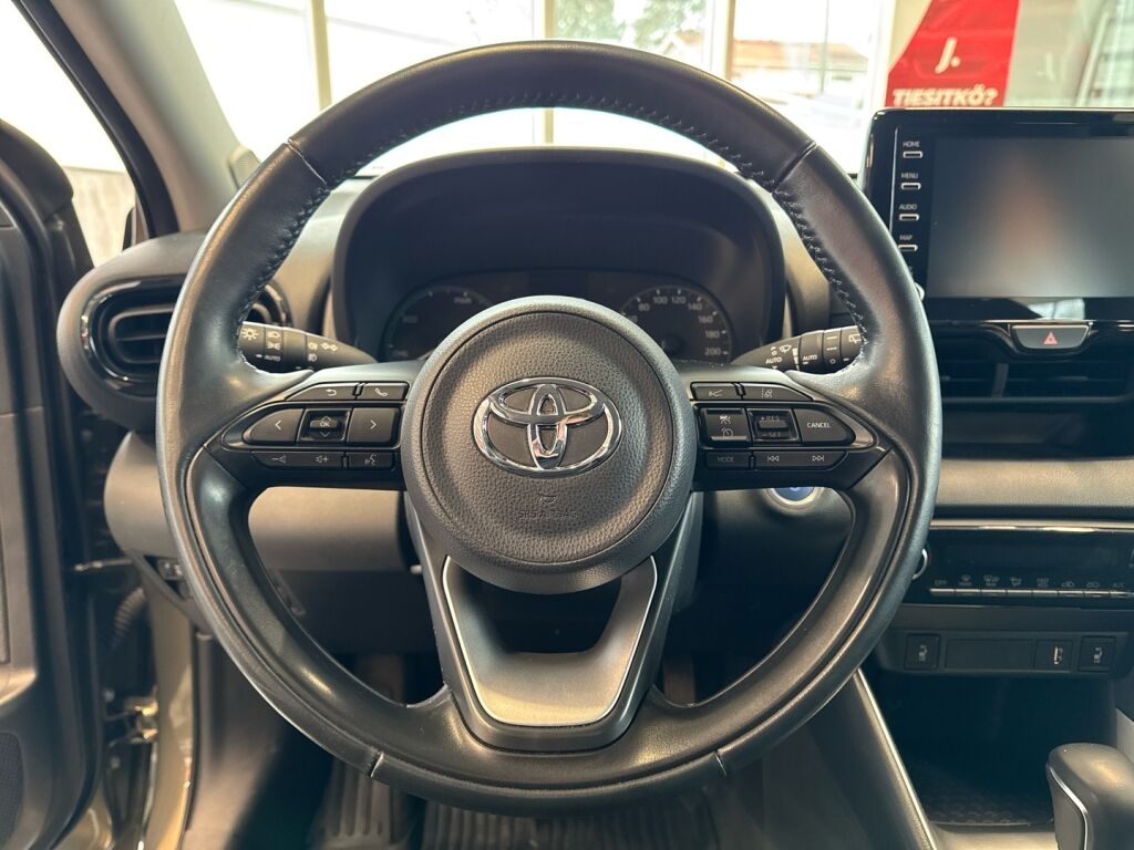 Toyota Yaris 2021 Ruskea (beige)