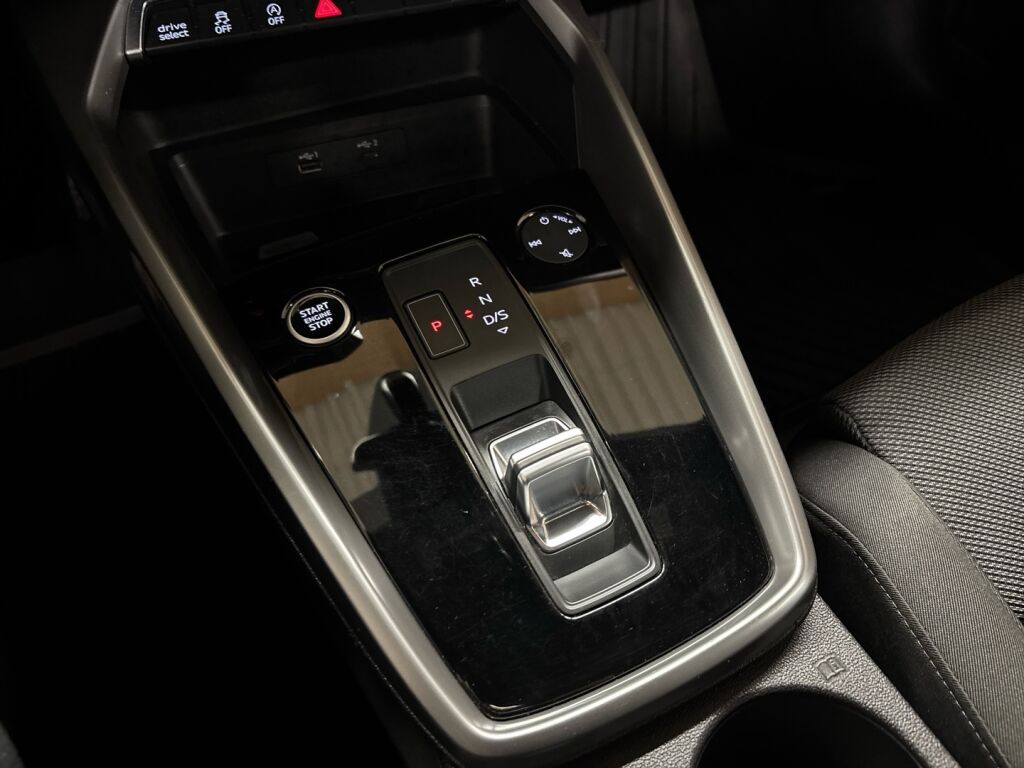 Audi A3 2020 Valkoinen