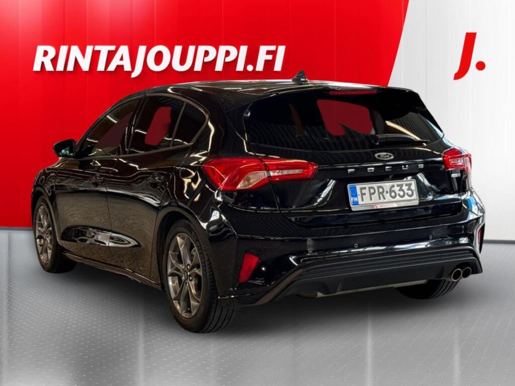 Ford Focus 2020 Musta