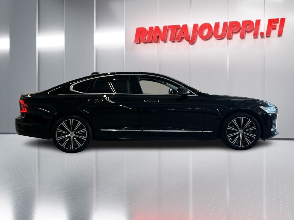 Volvo S90 2021 Musta
