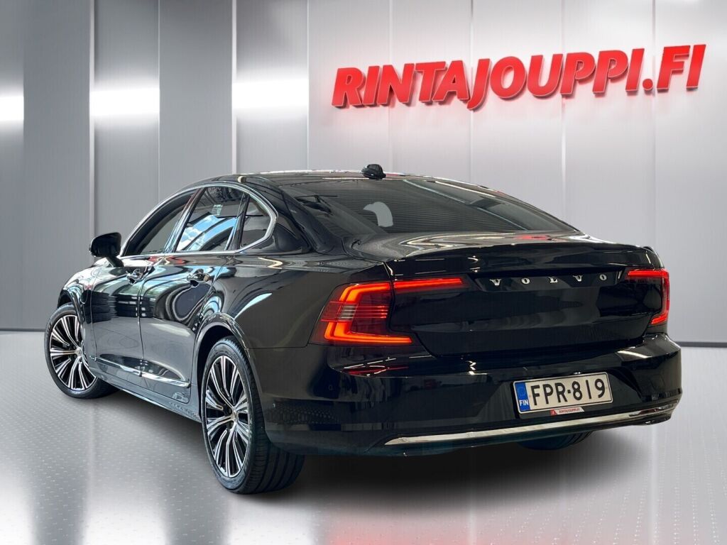 Volvo S90 2021 Musta