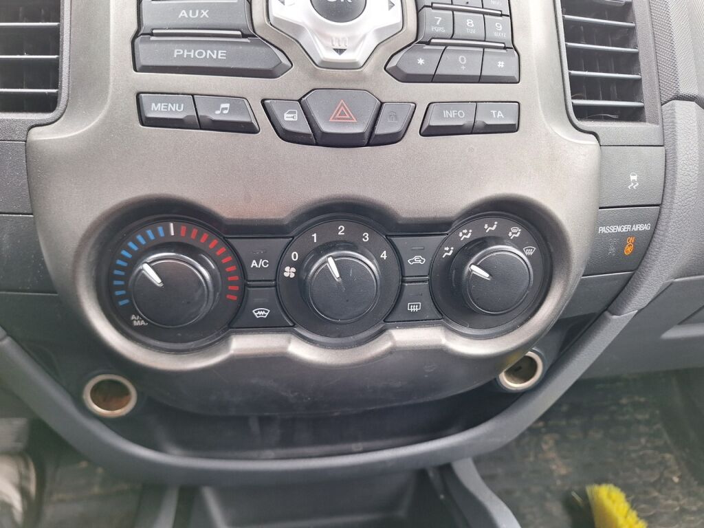 Ford Ranger 2013 Sininen