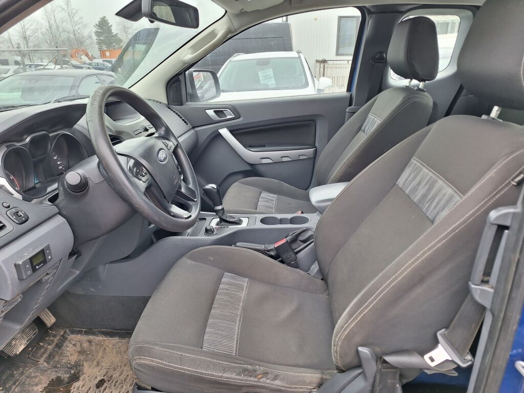 Ford Ranger 2013 Sininen