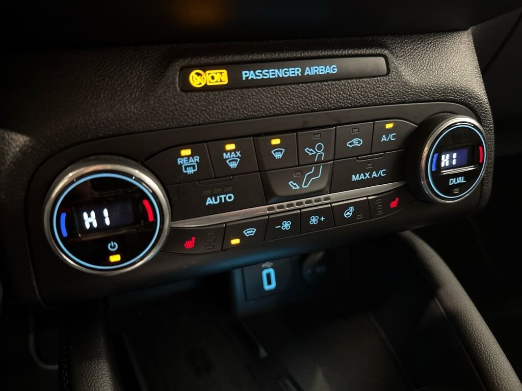 Ford Focus 2021 Harmaa