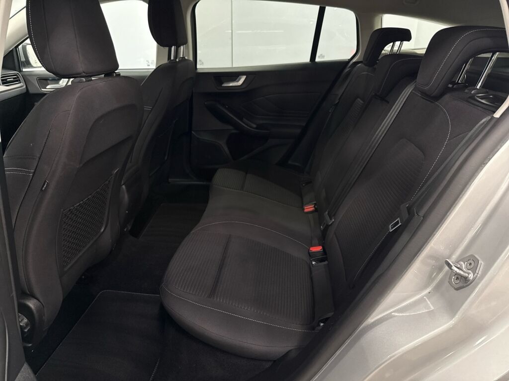 Ford Focus 2021 Harmaa