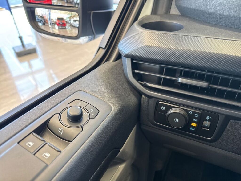 Ford Transit Custom 2026 Frozen White