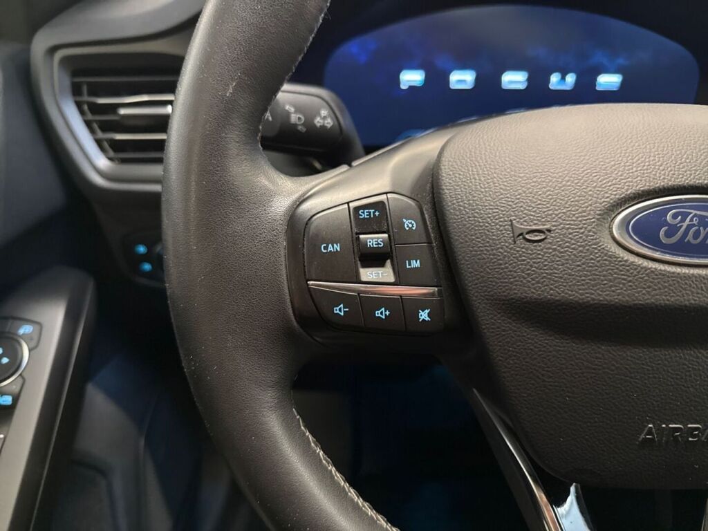 Ford Focus 2020 Sininen
