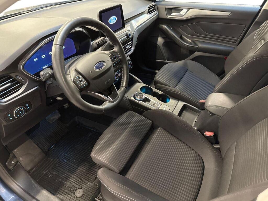 Ford Focus 2020 Sininen