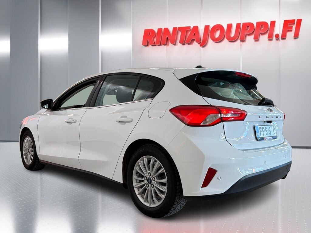 Ford Focus 2021 Valkoinen