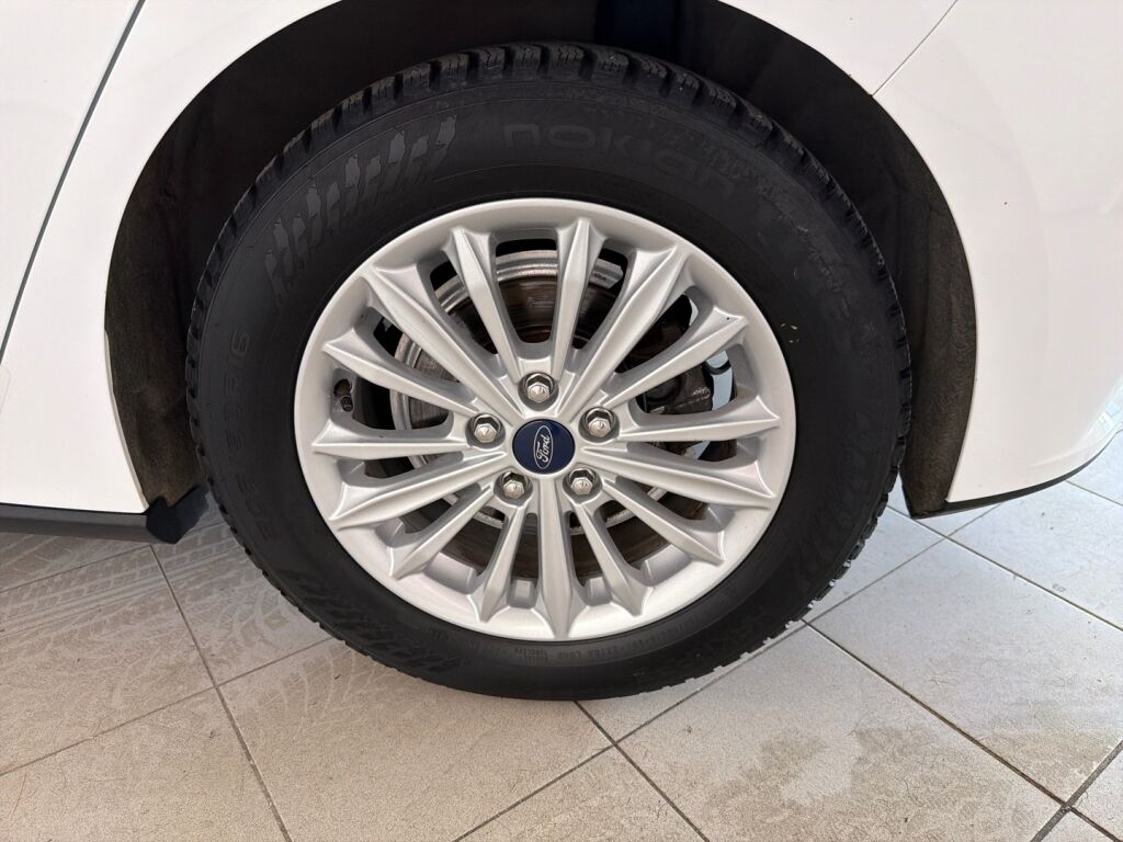 Ford Focus 2021 Valkoinen