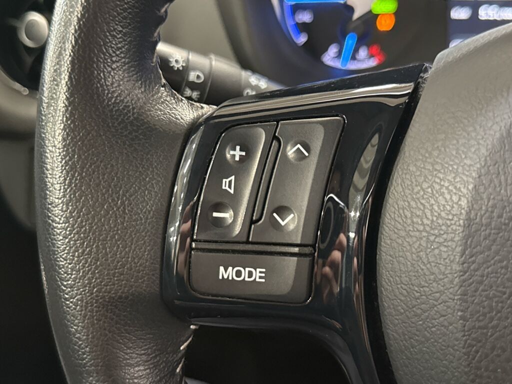 Toyota Yaris 2017 Harmaa