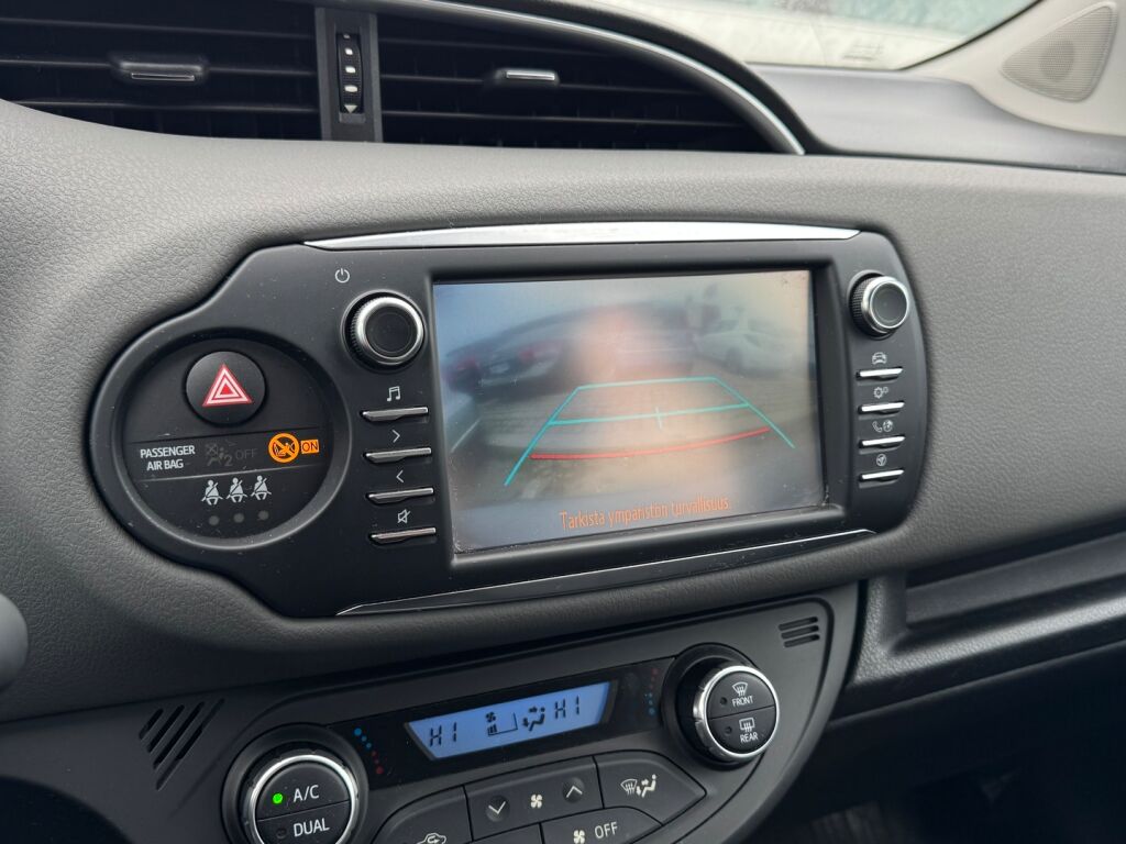 Toyota Yaris 2017 Harmaa