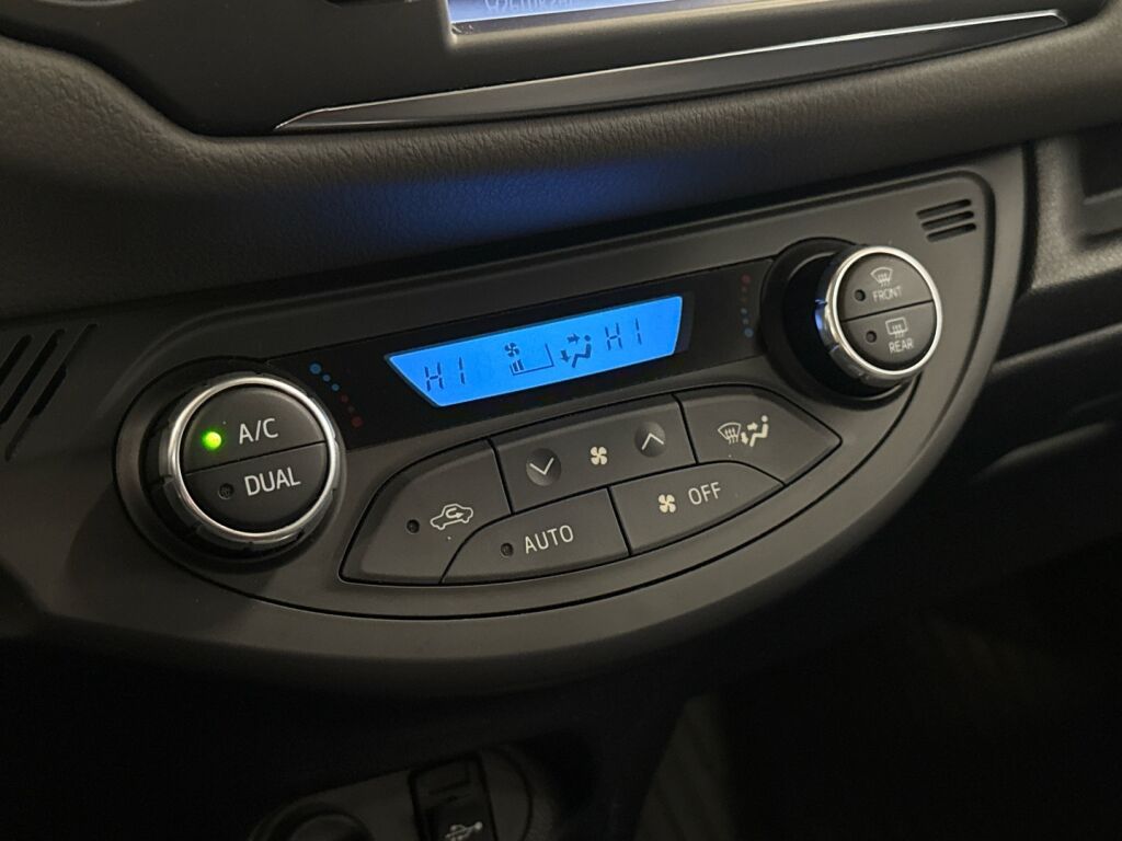 Toyota Yaris 2017 Harmaa