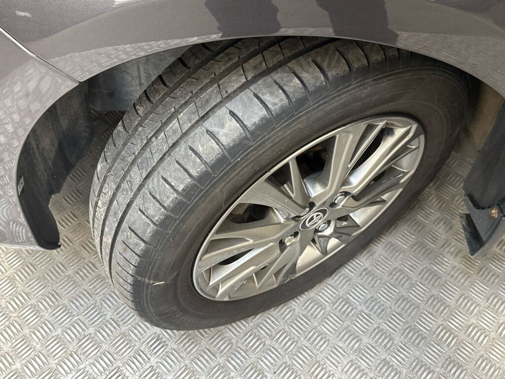 Toyota Yaris 2017 Harmaa