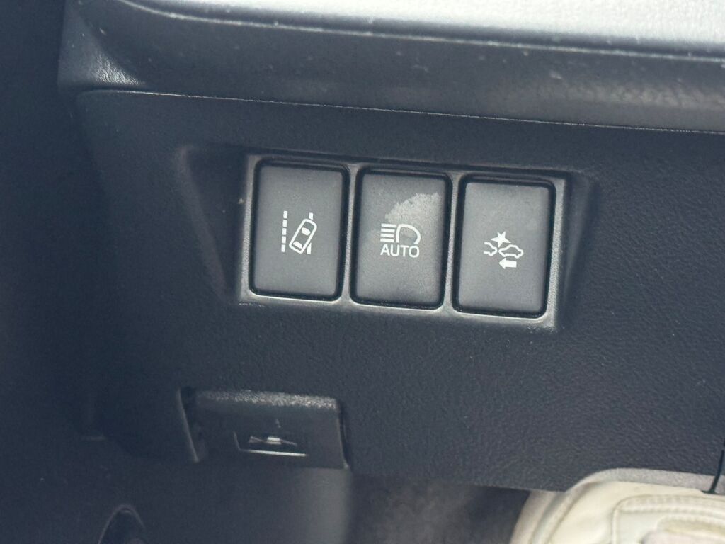 Toyota Yaris 2017 Harmaa