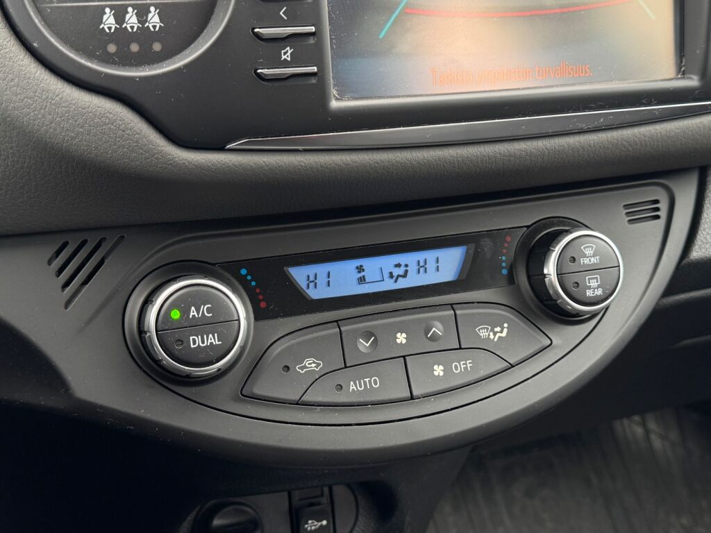 Toyota Yaris 2017 Harmaa