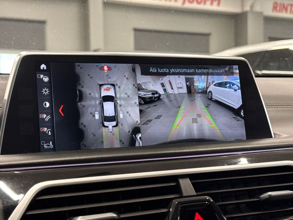 BMW 740 2018 Musta