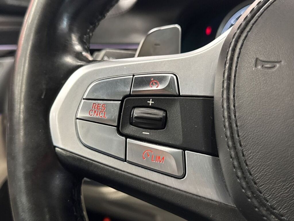 BMW 740 2018 Musta