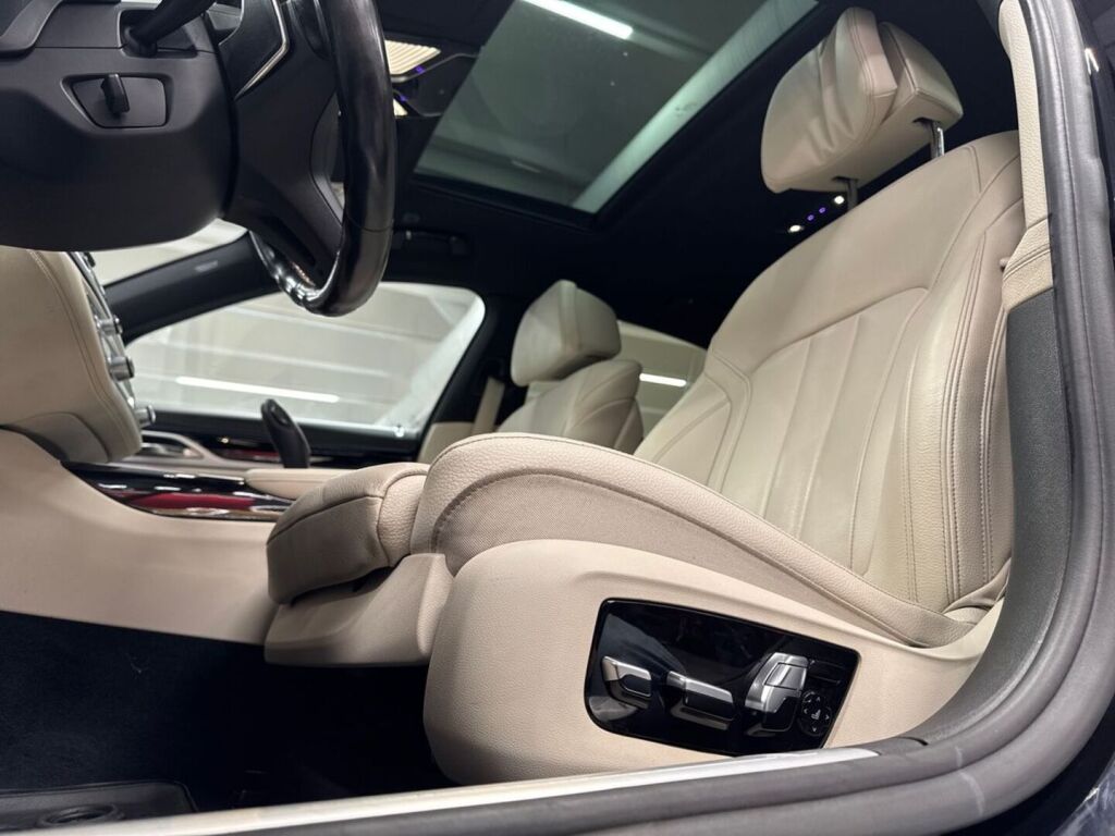 BMW 740 2018 Musta