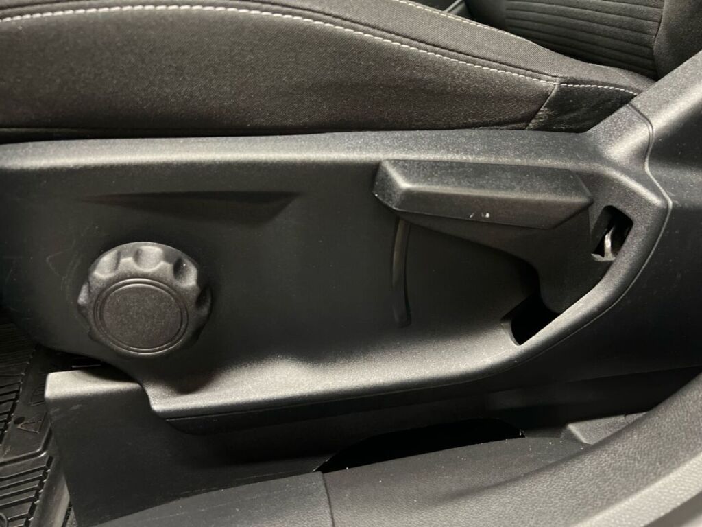 Ford Kuga 2020 Harmaa