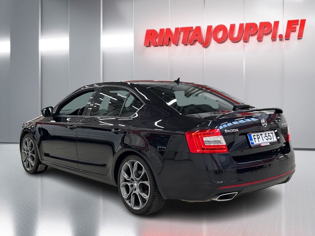 Skoda Octavia 2016 Musta