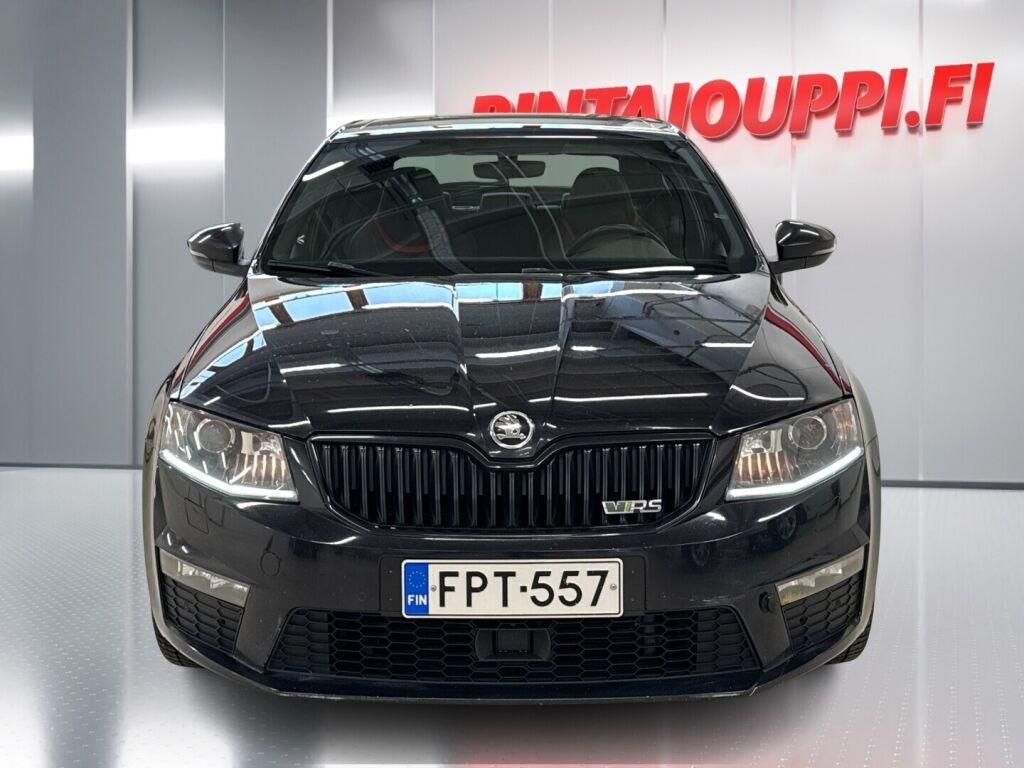 Skoda Octavia 2016 Musta