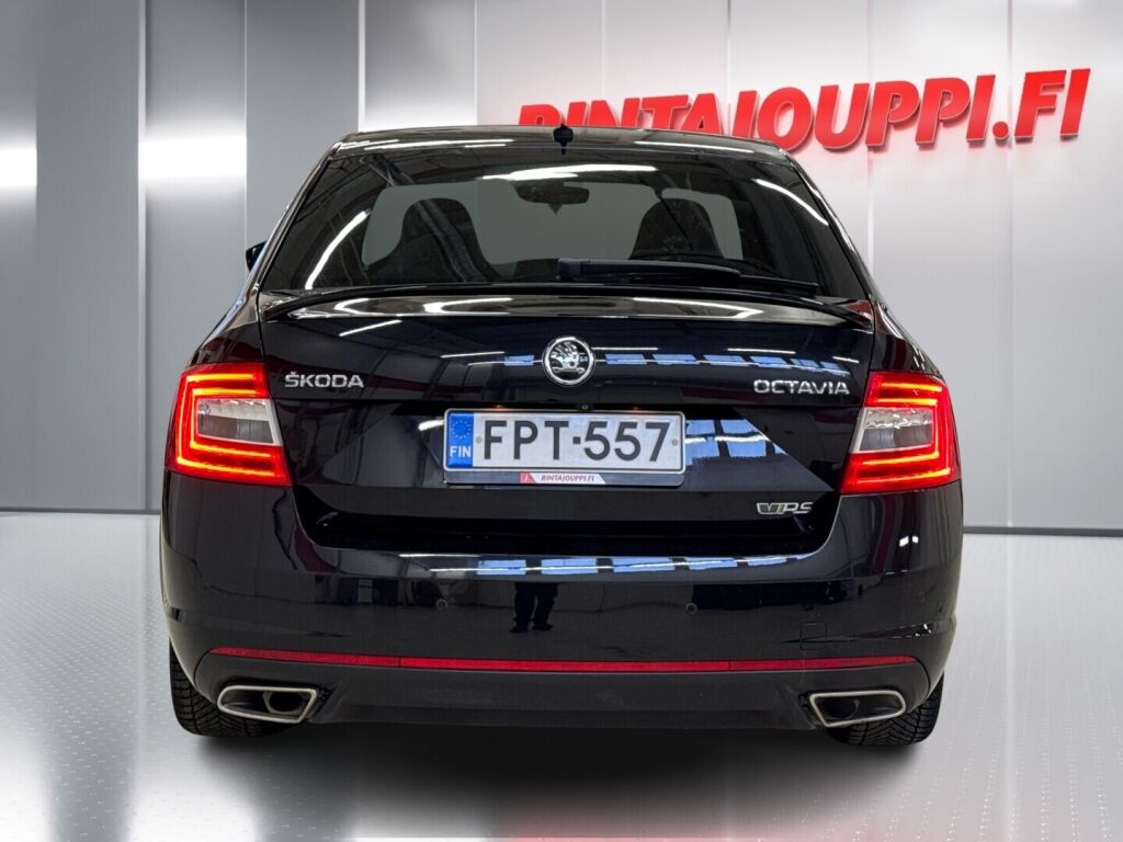Skoda Octavia 2016 Musta