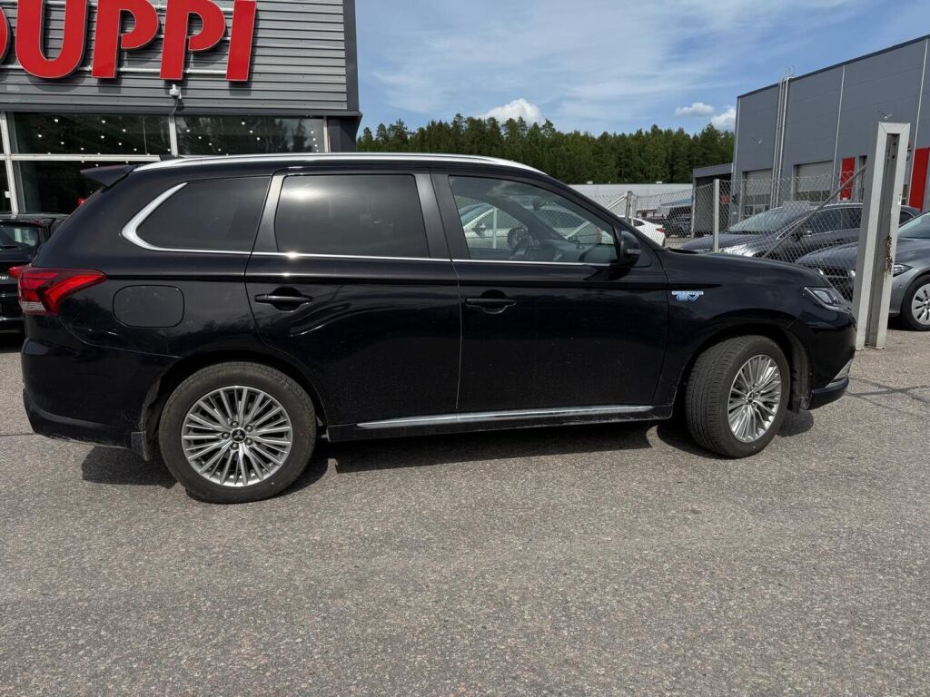 Mitsubishi Outlander PHEV 2019 Musta