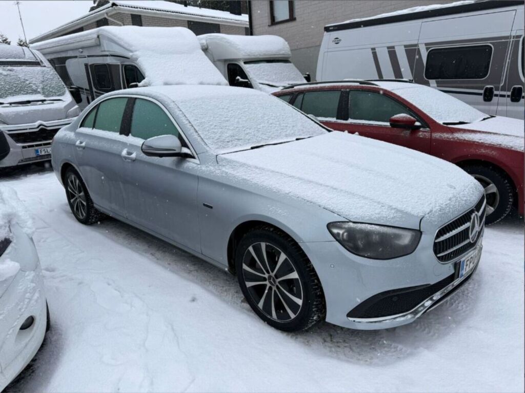 Mercedes-Benz E 2021 Harmaa