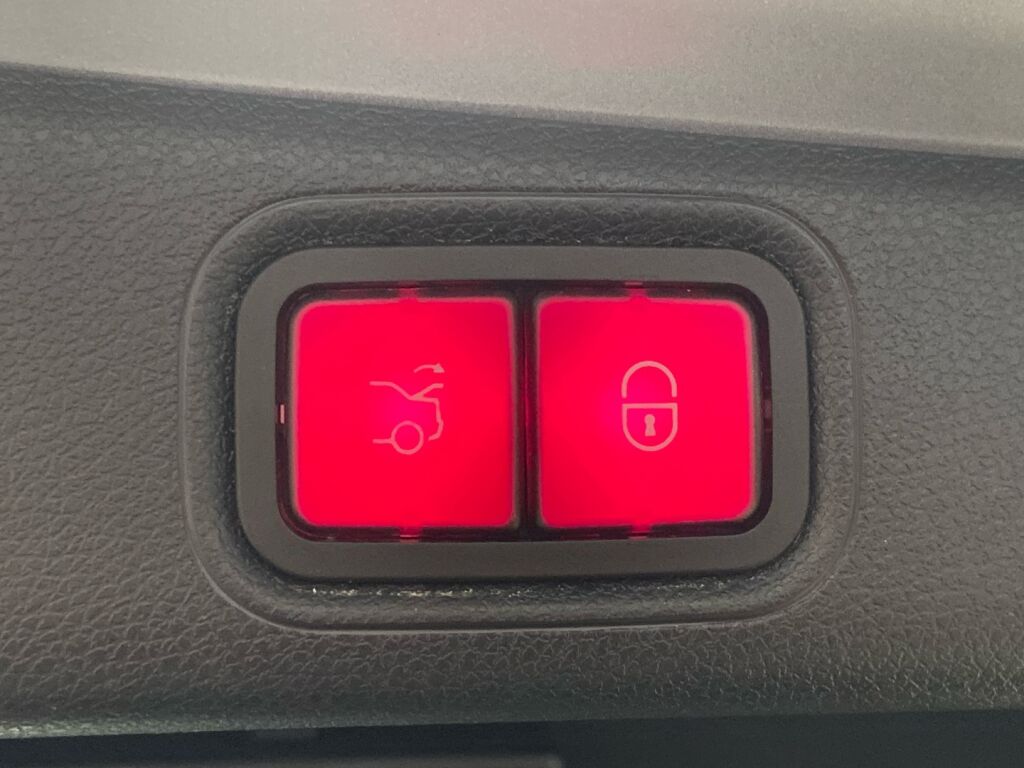 Mercedes-Benz E 2021 Harmaa