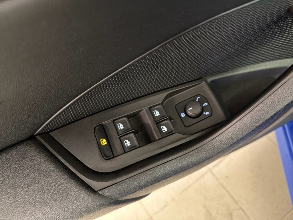 Skoda Octavia 2021 Sininen