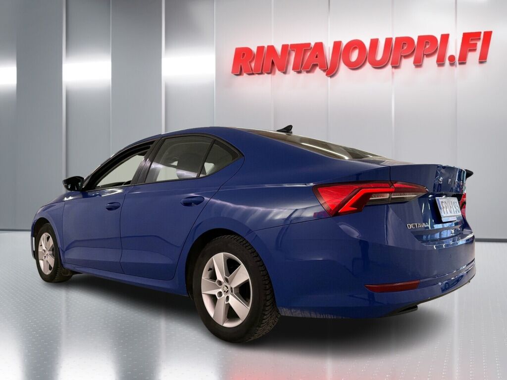 Skoda Octavia 2021 Sininen