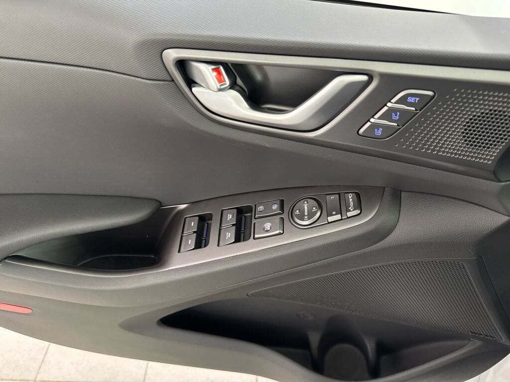 Hyundai IONIQ plug-in 2020 Valkoinen