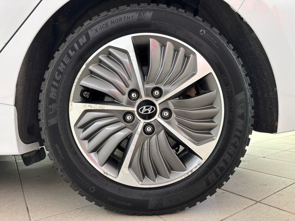 Hyundai IONIQ plug-in 2020 Valkoinen