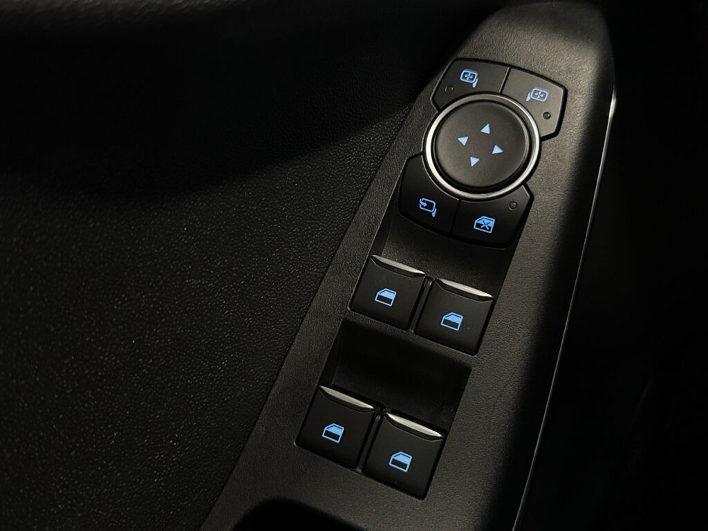 Ford Fiesta 2021 Sininen