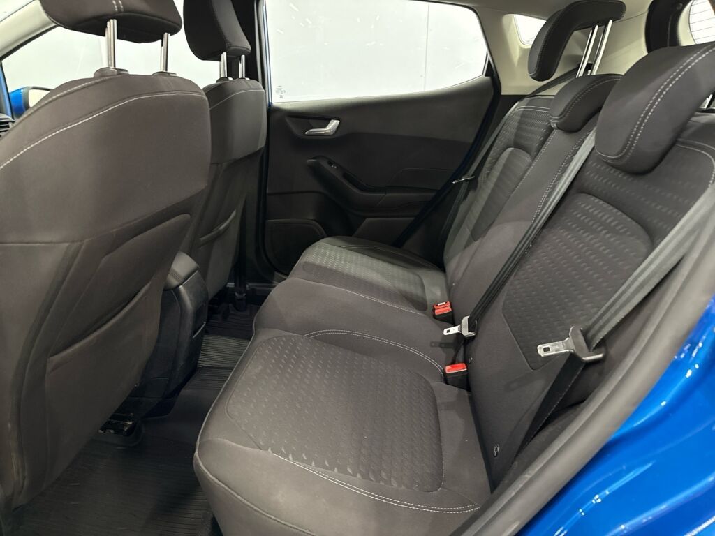 Ford Fiesta 2021 Sininen