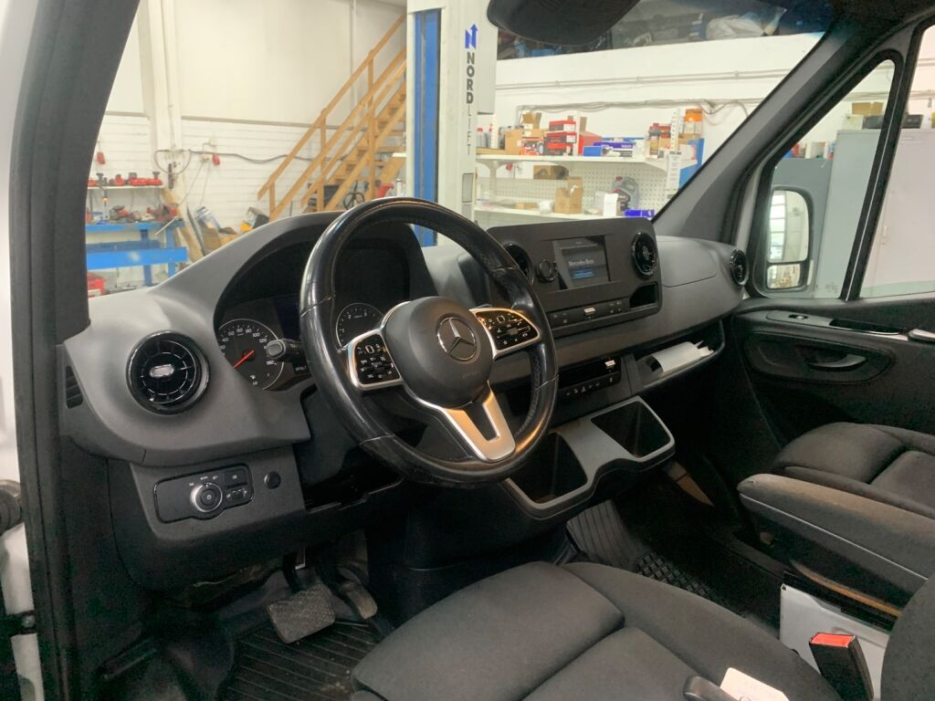 Mercedes-Benz Sprinter 2021 Valkoinen
