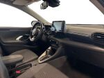 Toyota Yaris 2021 Punainen