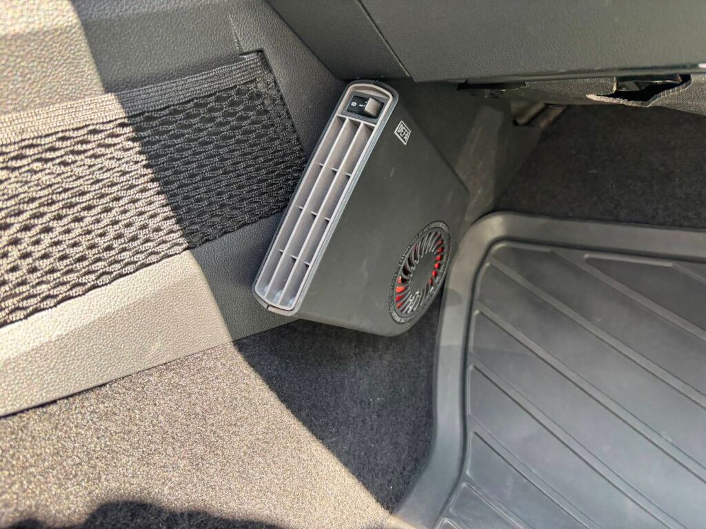 Volkswagen Golf 2020 Keltainen