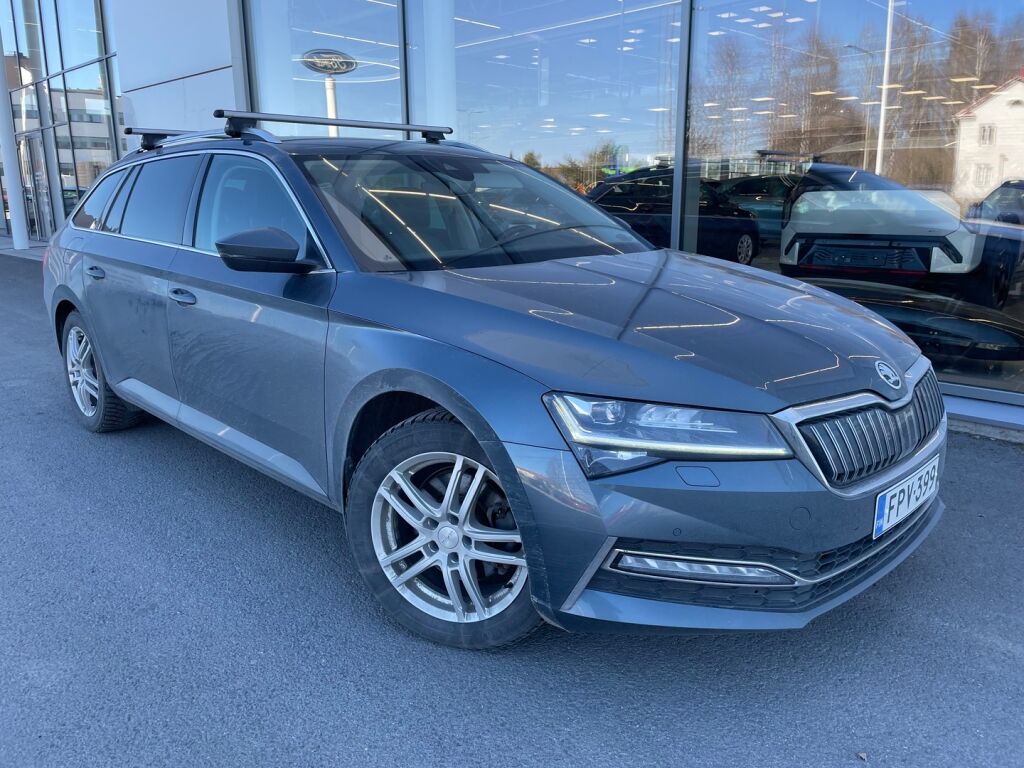 Skoda Superb 2021 Harmaa