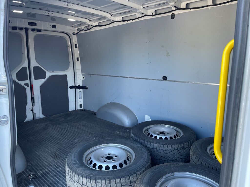 Volkswagen Crafter 2021 Valkoinen