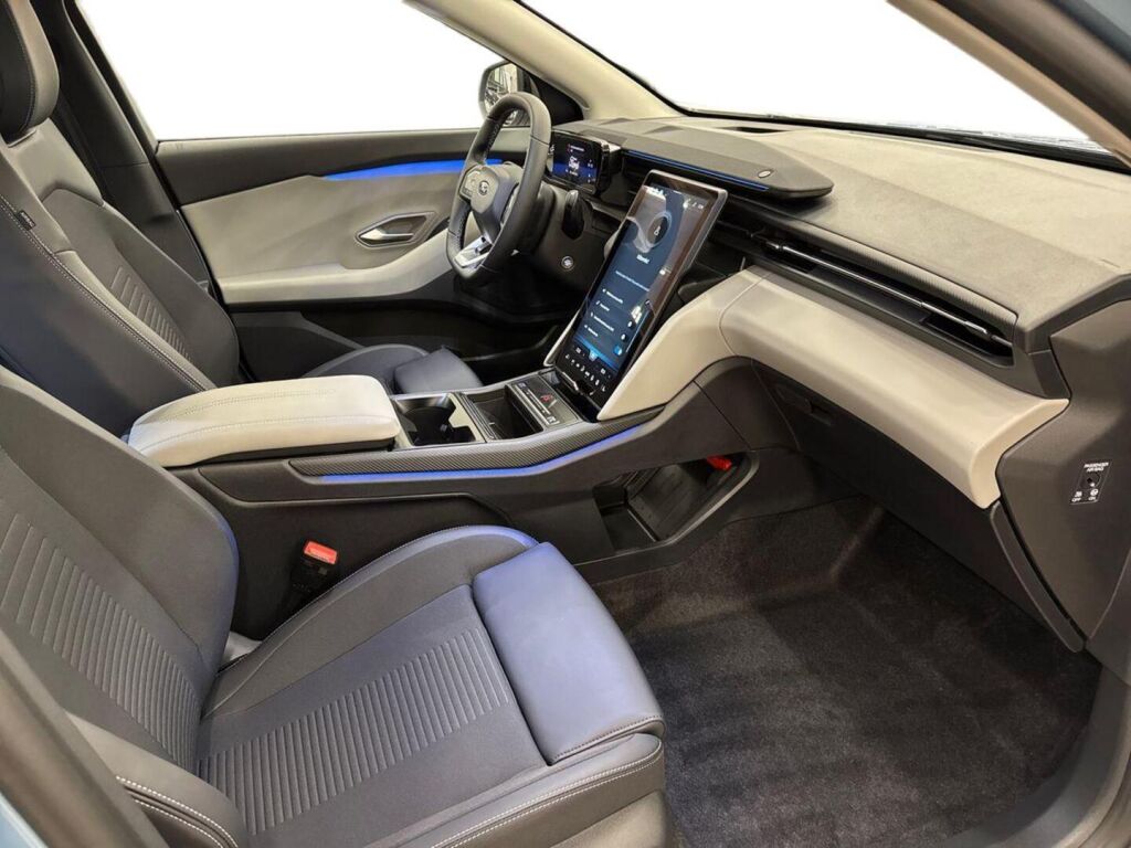 Ford Explorer 2026 Sininen