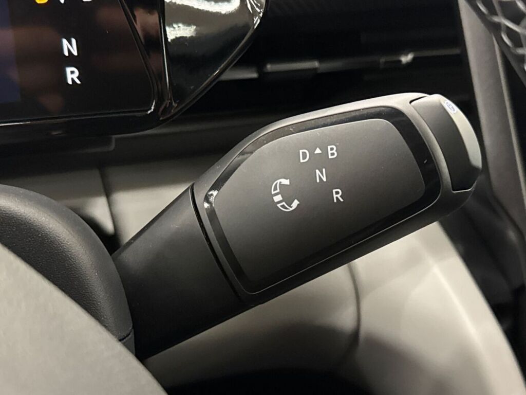 Ford Explorer 2026 Sininen