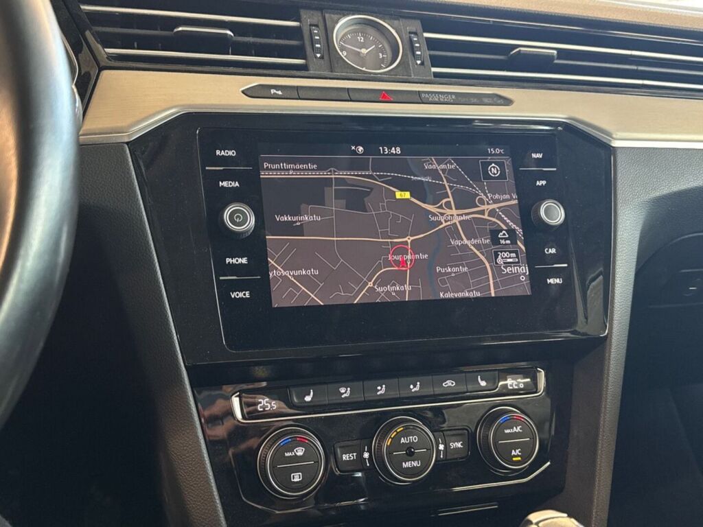 Volkswagen Passat 2017 Harmaa